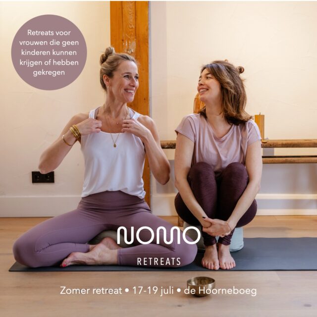 Van 17 t/m 19 juli organiseren Lotte Vergouwen en Rosan Oosterom een zomer retreat speciaal voor vrouwen die geen kinderen kunnen krijgen of hebben gekregen.

De zomer kan naast licht en vrij ook heel dubbel voelen. Een periode waarin veel mensen op vakantie gaan met hun gezin, terwijl jij misschien juist doorwerkt, thuisblijft of merkt dat deze tijd extra confronterend of eenzaam kan zijn.

Daarom creëert @nomo_retreats deze zomer een plek om even helemaal op adem te komen. Een weekend om te ontspannen en samen te zijn met anderen die net als jij hun eigen pad bewandelen. Er is ruimte voor echte gesprekken, stilte, lachen, verdriet en alles wat er gevoeld wil worden.

Een mini-vakantie helemaal voor jou: met yoga, heerlijk eten en veel buiten zijn op het prachtige landgoed De Hoorneboeg. 

Er zijn nog een paar plekken.
Aanmelden kan via de link in de bio.